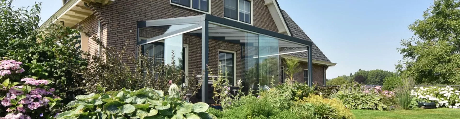 898-Assen_serre_slider.webp 898-Assen_serre_slider.webp