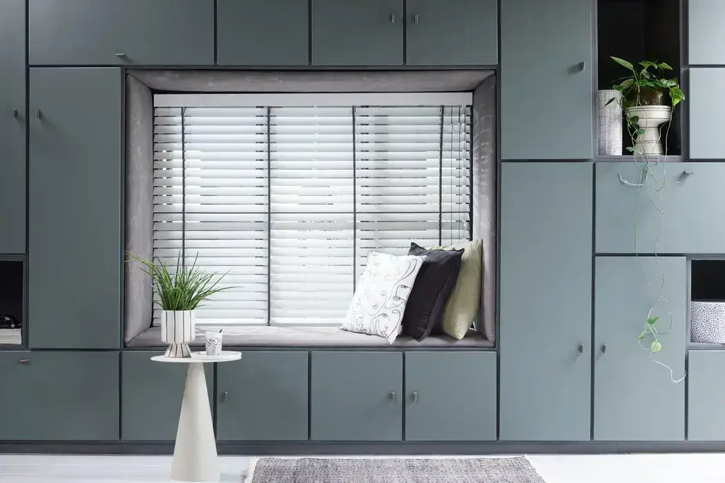 Speel met licht met jaloezieen